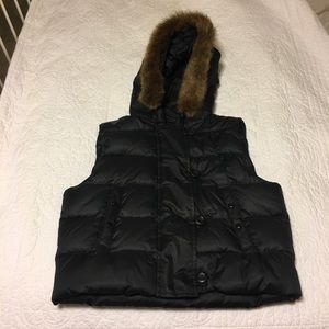 Gap hooded puffer vest
